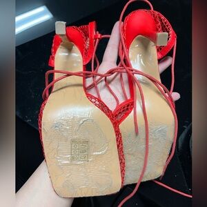 Red heels size 42